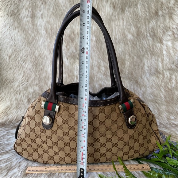 Gucci Sherry Shoulder Bag - Picture 15 of 16